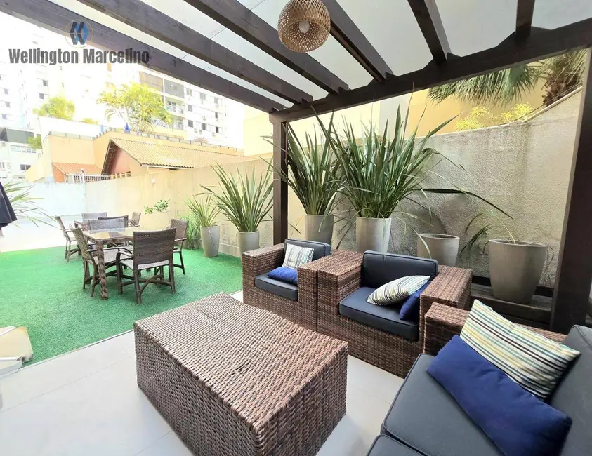 Apartamento com 3 quartos à venda, 210m2 em Centro, Florianopolis - SC - imagem 6 Foto 6 de Apartamento com 3 quartos à venda, 210m2 em Centro, Florianopolis - SC