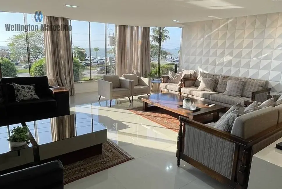 Apartamento com 4 quartos à venda, 332m2 em Centro, Florianopolis - SC - imagem 3 Foto 3 de Apartamento com 4 quartos à venda, 332m2 em Centro, Florianopolis - SC