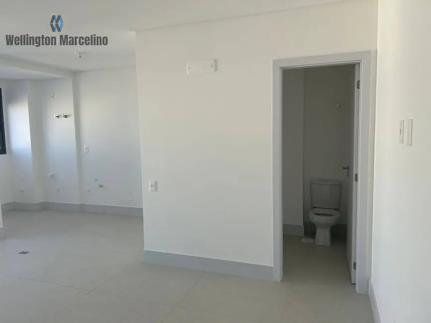 Foto 6 de Apartamento com 2 quartos à venda, 77m2 em Canto, Florianopolis - SC