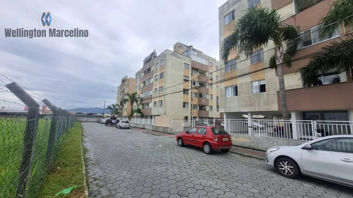 Foto 1 de Apartamento com 2 quartos à venda, 59m2 em Ponte do Imaruim, Palhoca - SC