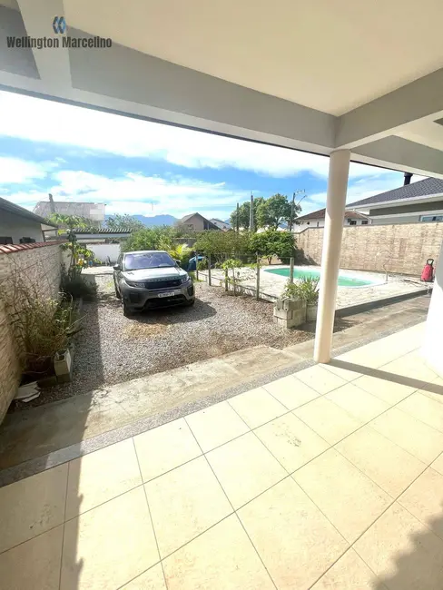 Foto 3 de Casa com 1 quarto à venda, 69m2 em Palhoca - SC