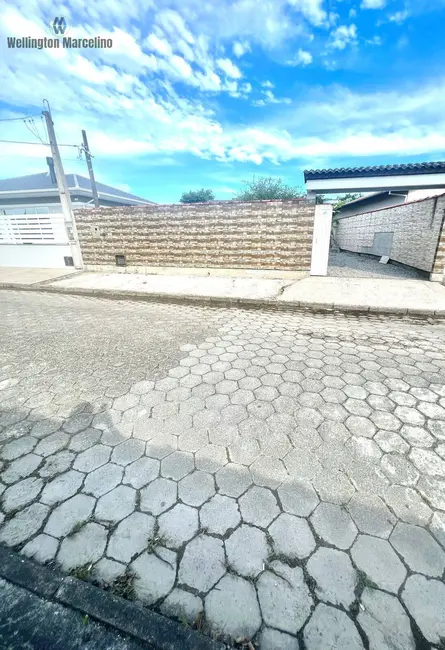 Foto 2 de Casa com 1 quarto à venda, 69m2 em Palhoca - SC