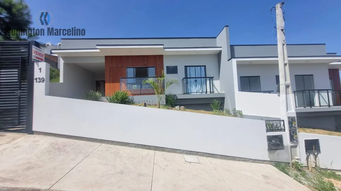 Foto 2 de Casa com 3 quartos à venda, 106m2 em Potecas, Sao Jose - SC