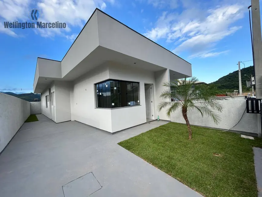 Foto 1 de Casa com 2 quartos à venda, 59m2 em Forquilhas, Sao Jose - SC
