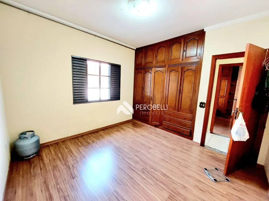 Casa com 2 quartos à venda, 250m2 em Centro, Itatiba - SP - imagem 9 Foto 9 de Casa com 2 quartos à venda, 250m2 em Centro, Itatiba - SP