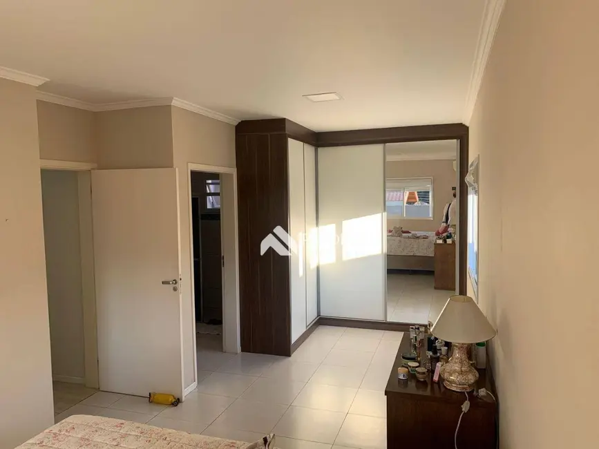 Foto 5 de Casa com 4 quartos à venda, 414m2 em Centro, Itatiba - SP