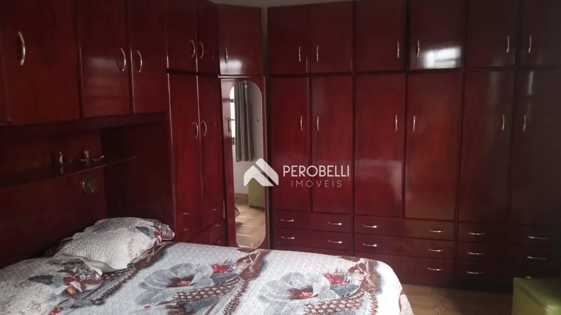 Casa com 2 quartos à venda, 248m2 em Centro, Itatiba - SP - imagem 2 Foto 2 de Casa com 2 quartos à venda, 248m2 em Centro, Itatiba - SP