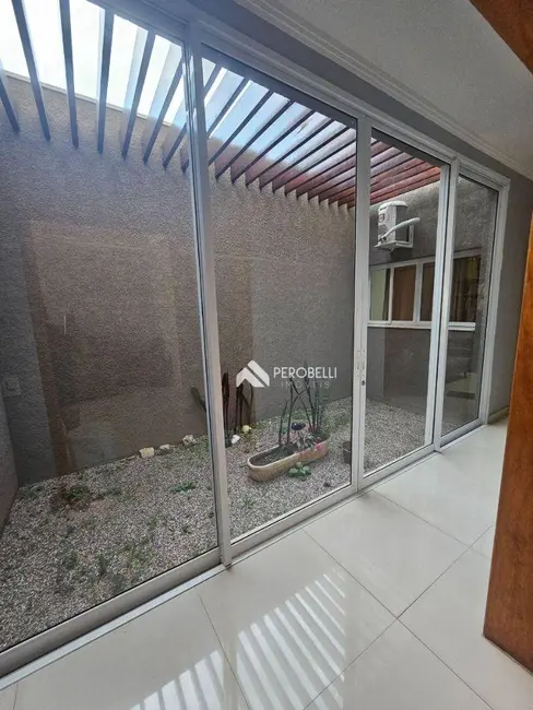 Foto 2 de Casa com 4 quartos à venda, 350m2 em Jardim Quintas das Videiras, Jundiai - SP