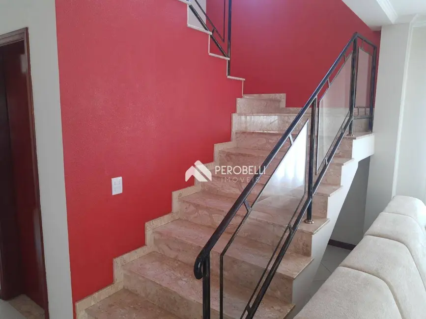 Foto 8 de Sobrado com 4 quartos à venda, 300m2 em Parque das Laranjeiras, Itatiba - SP