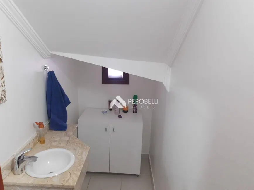 Foto 9 de Sobrado com 4 quartos à venda, 300m2 em Parque das Laranjeiras, Itatiba - SP