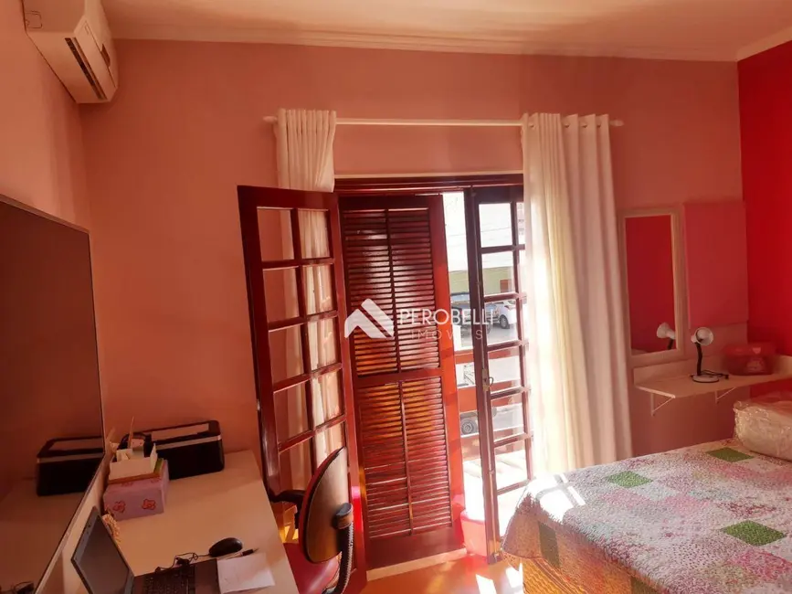 Foto 7 de Sobrado com 4 quartos à venda, 300m2 em Parque das Laranjeiras, Itatiba - SP