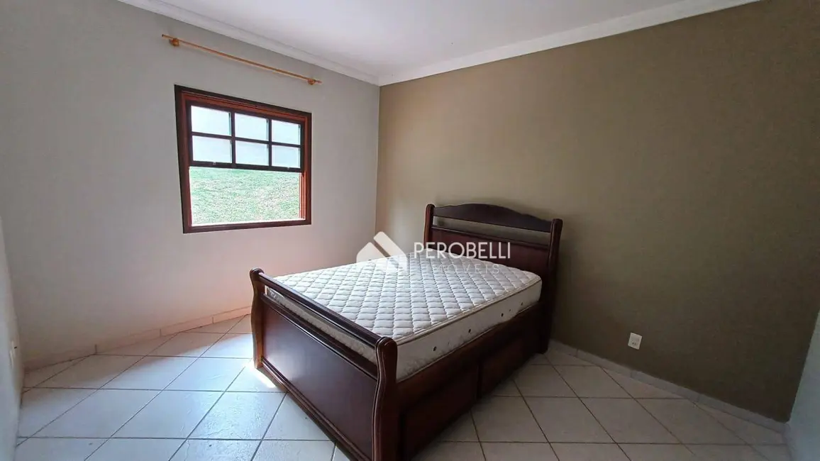 Foto 3 de Chácara com 3 quartos à venda, 1165m2 em Centro, Itatiba - SP