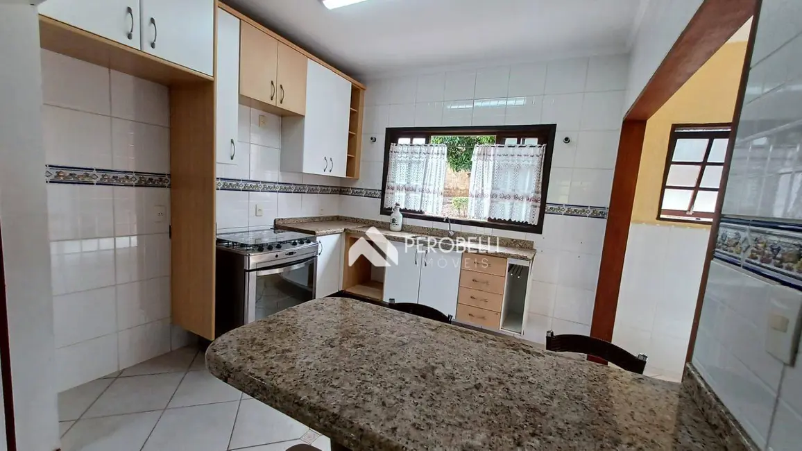 Foto 9 de Chácara com 3 quartos à venda, 1165m2 em Centro, Itatiba - SP