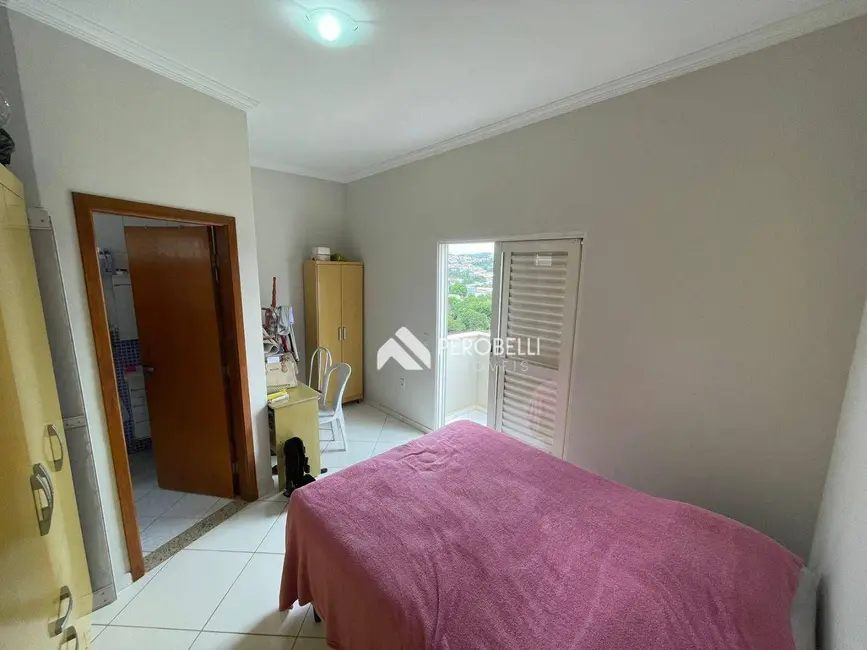 Foto 4 de Casa com 4 quartos à venda, 126m2 em Jardim Tereza, Itatiba - SP