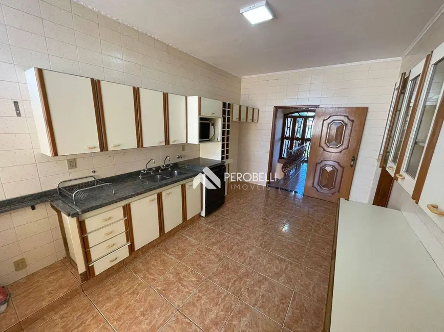 Foto 4 de Casa com 3 quartos à venda, 250m2 em Vila Bela Vista, Itatiba - SP