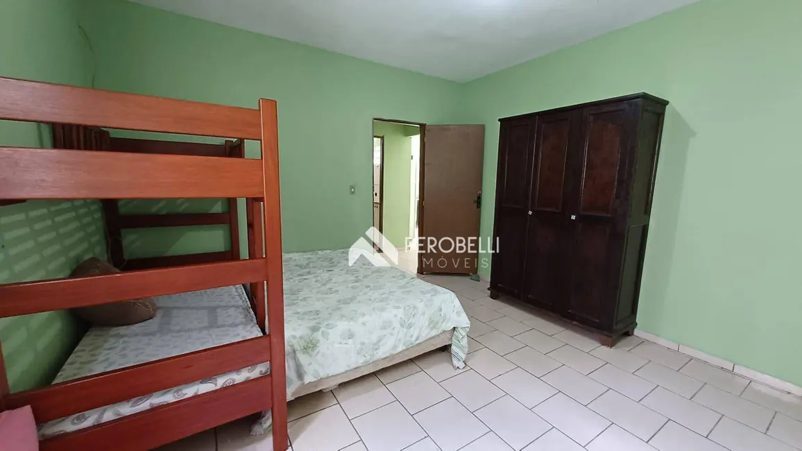 Chácara com 4 quartos à venda, 1440m2 em Centro, Itatiba - SP - imagem 6 Foto 6 de Chácara com 4 quartos à venda, 1440m2 em Centro, Itatiba - SP