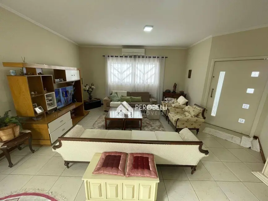 Foto 4 de Casa com 3 quartos à venda, 399m2 em Centro, Itatiba - SP