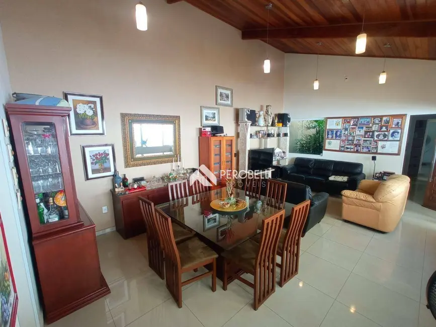 Foto 4 de Casa com 3 quartos à venda, 360m2 em Centro, Itatiba - SP