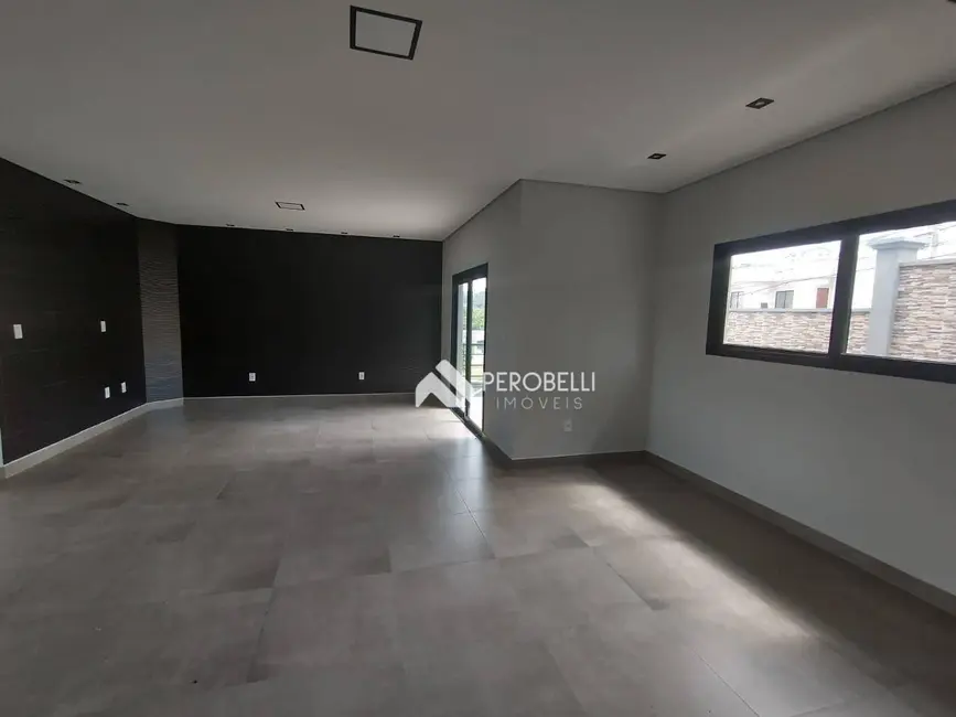 Casa com 3 quartos à venda, 451m2 em Centro, Itatiba - SP - imagem 4 Foto 4 de Casa com 3 quartos à venda, 451m2 em Centro, Itatiba - SP