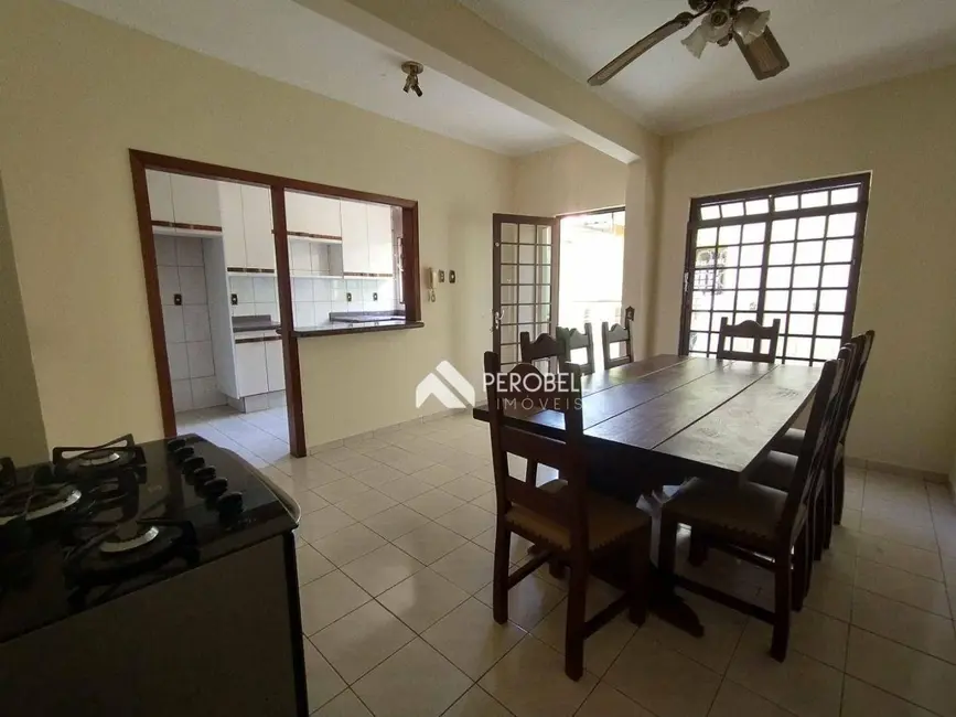 Casa com 3 quartos à venda, 282m2 em Centro, Itatiba - SP - imagem 5 Foto 5 de Casa com 3 quartos à venda, 282m2 em Centro, Itatiba - SP
