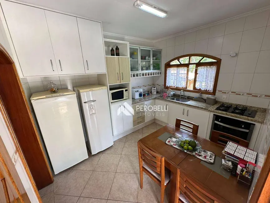 Chácara com 2 quartos à venda, 3942m2 em Recanto Princesa da Colina, Itatiba - SP - imagem 6 Foto 6 de Chácara com 2 quartos à venda, 3942m2 em Recanto Princesa da Colina, Itatiba - SP