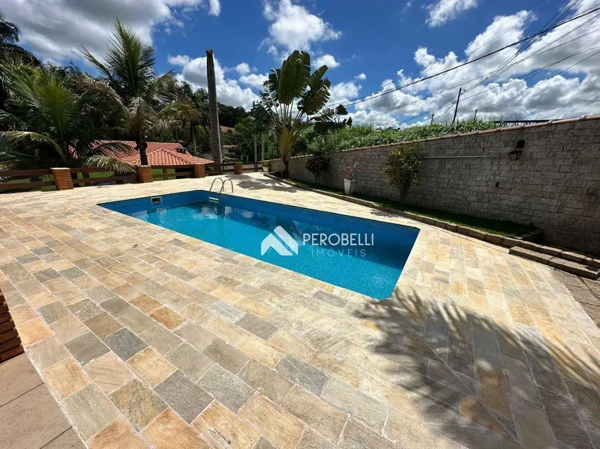 Chácara com 2 quartos à venda, 3942m2 em Recanto Princesa da Colina, Itatiba - SP - imagem 4 Foto 4 de Chácara com 2 quartos à venda, 3942m2 em Recanto Princesa da Colina, Itatiba - SP