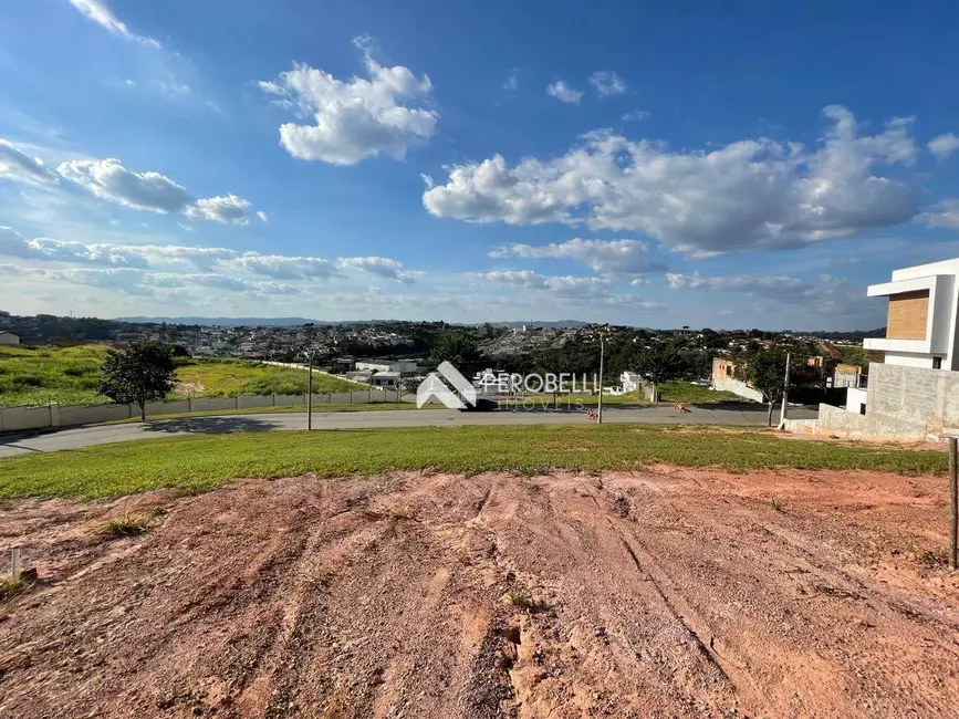 Foto 1 de Terreno / Lote à venda, 389m2 em Centro, Itatiba - SP