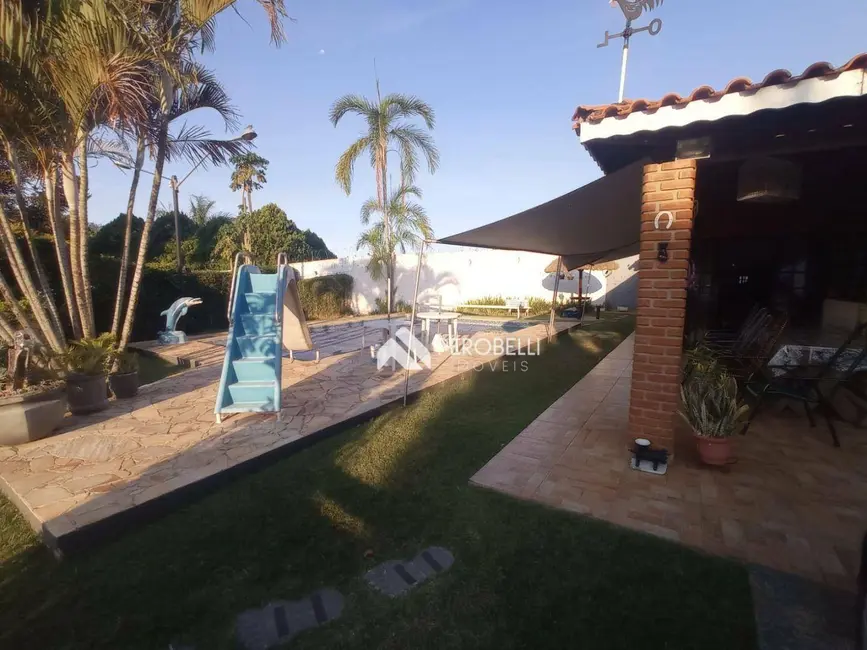 Chácara com 4 quartos à venda, 1312m2 em Centro, Itatiba - SP - imagem 8 Foto 8 de Chácara com 4 quartos à venda, 1312m2 em Centro, Itatiba - SP