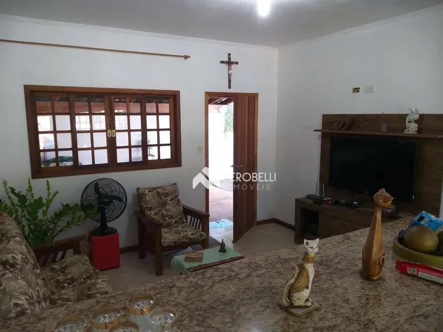 Foto 9 de Chácara com 5 quartos à venda, 3000m2 em Monte Alegre Do Sul - SP