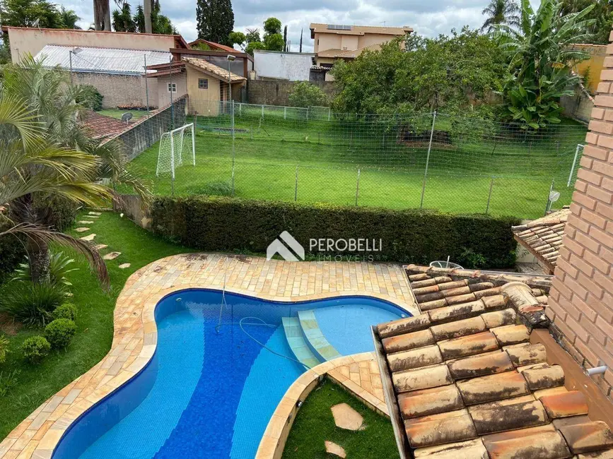 Casa com 4 quartos à venda, 1500m2 em Centro, Itatiba - SP - imagem 5 Foto 5 de Casa com 4 quartos à venda, 1500m2 em Centro, Itatiba - SP