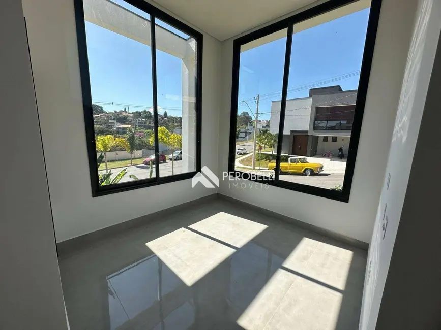 Casa com 3 quartos à venda, 409m2 em Centro, Itatiba - SP - imagem 4 Foto 4 de Casa com 3 quartos à venda, 409m2 em Centro, Itatiba - SP