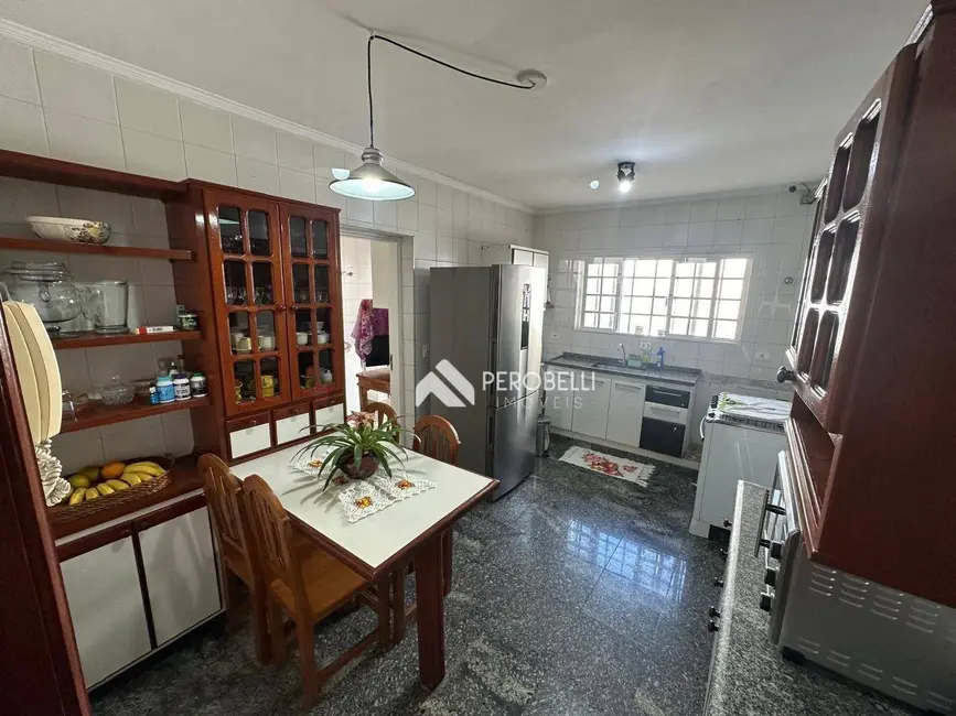 Casa com 4 quartos à venda, 270m2 em Centro, Itatiba - SP - imagem 6 Foto 6 de Casa com 4 quartos à venda, 270m2 em Centro, Itatiba - SP