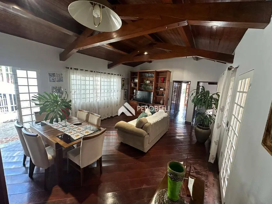 Foto 1 de Casa com 4 quartos à venda, 270m2 em Centro, Itatiba - SP