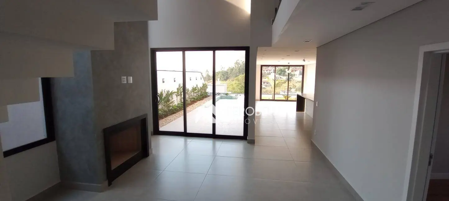 Casa de Condomínio com 4 quartos à venda, 382m2 em Centro, Itatiba - SP - imagem 8 Foto 8 de Casa de Condomínio com 4 quartos à venda, 382m2 em Centro, Itatiba - SP