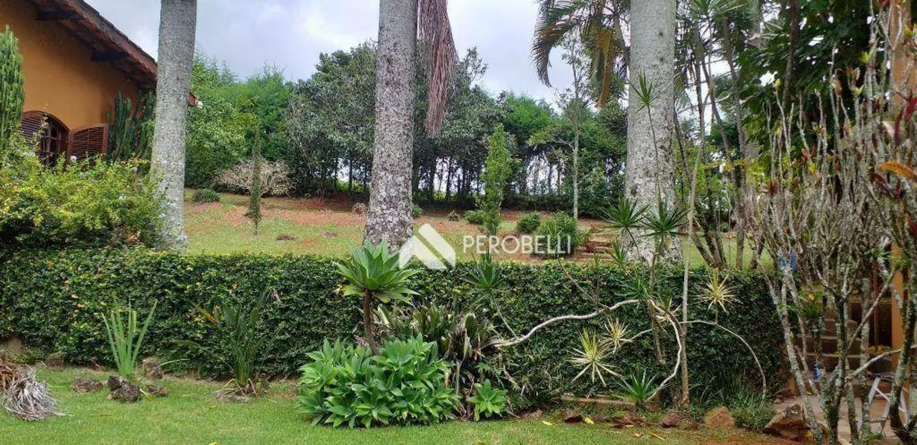 Chácara com 3 quartos à venda, 2013m2 em Centro, Itatiba - SP - imagem 5 Foto 5 de Chácara com 3 quartos à venda, 2013m2 em Centro, Itatiba - SP