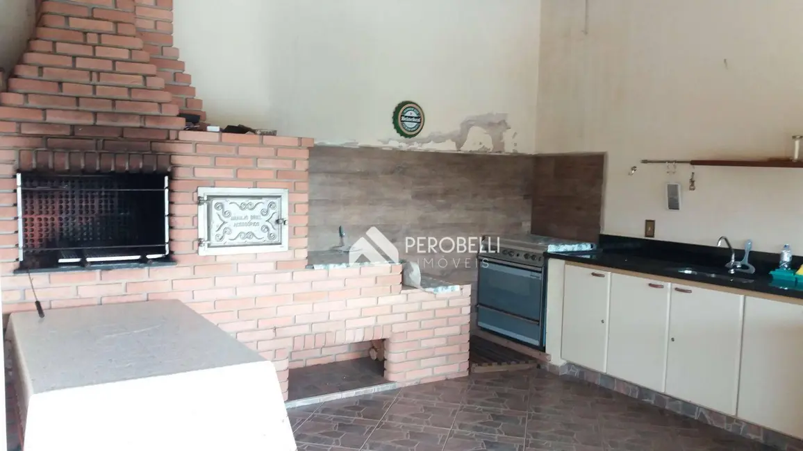 Chácara com 3 quartos à venda, 1580m2 em Centro, Itatiba - SP - imagem 5 Foto 5 de Chácara com 3 quartos à venda, 1580m2 em Centro, Itatiba - SP