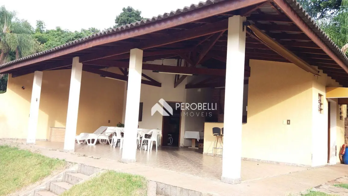 Chácara com 3 quartos à venda, 1580m2 em Centro, Itatiba - SP - imagem 6 Foto 6 de Chácara com 3 quartos à venda, 1580m2 em Centro, Itatiba - SP