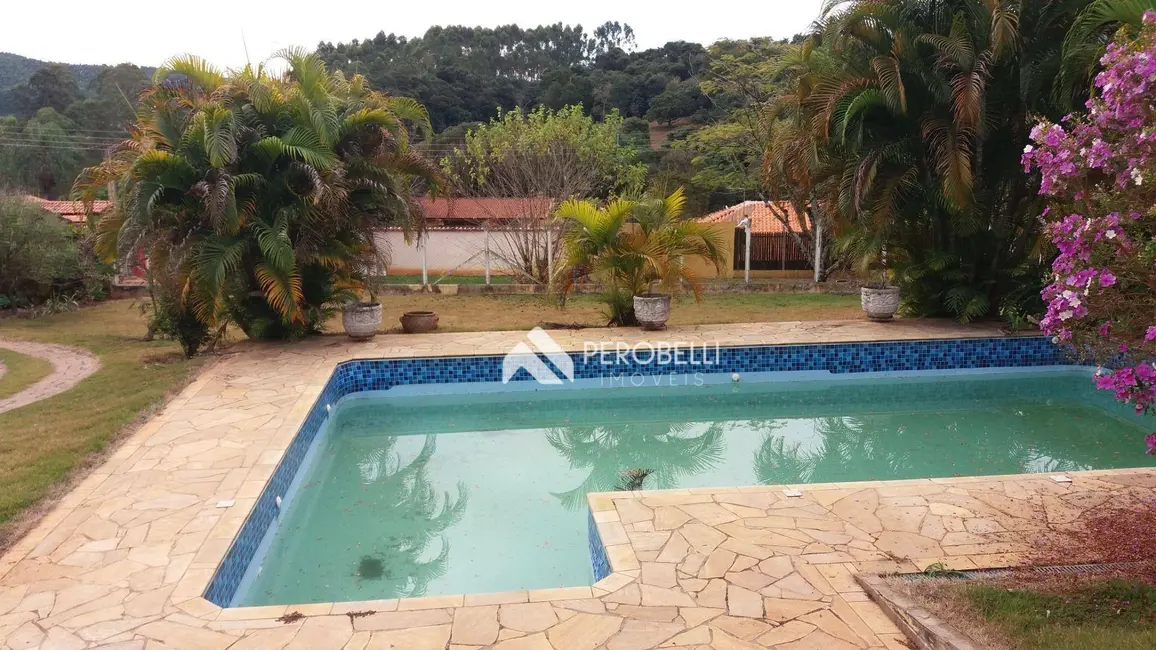 Chácara com 3 quartos à venda, 1580m2 em Centro, Itatiba - SP - imagem 4 Foto 4 de Chácara com 3 quartos à venda, 1580m2 em Centro, Itatiba - SP