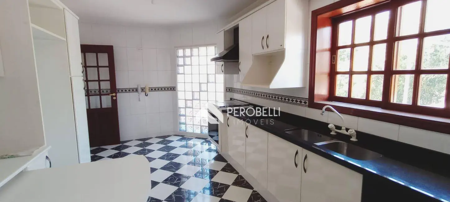 Casa com 3 quartos à venda, 250m2 em Centro, Itatiba - SP - imagem 8 Foto 8 de Casa com 3 quartos à venda, 250m2 em Centro, Itatiba - SP