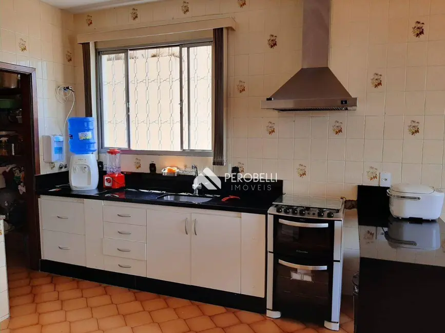 Casa com 6 quartos à venda, 500m2 em Centro, Itatiba - SP - imagem 7 Foto 7 de Casa com 6 quartos à venda, 500m2 em Centro, Itatiba - SP