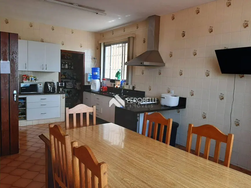 Casa com 6 quartos à venda, 500m2 em Centro, Itatiba - SP - imagem 8 Foto 8 de Casa com 6 quartos à venda, 500m2 em Centro, Itatiba - SP