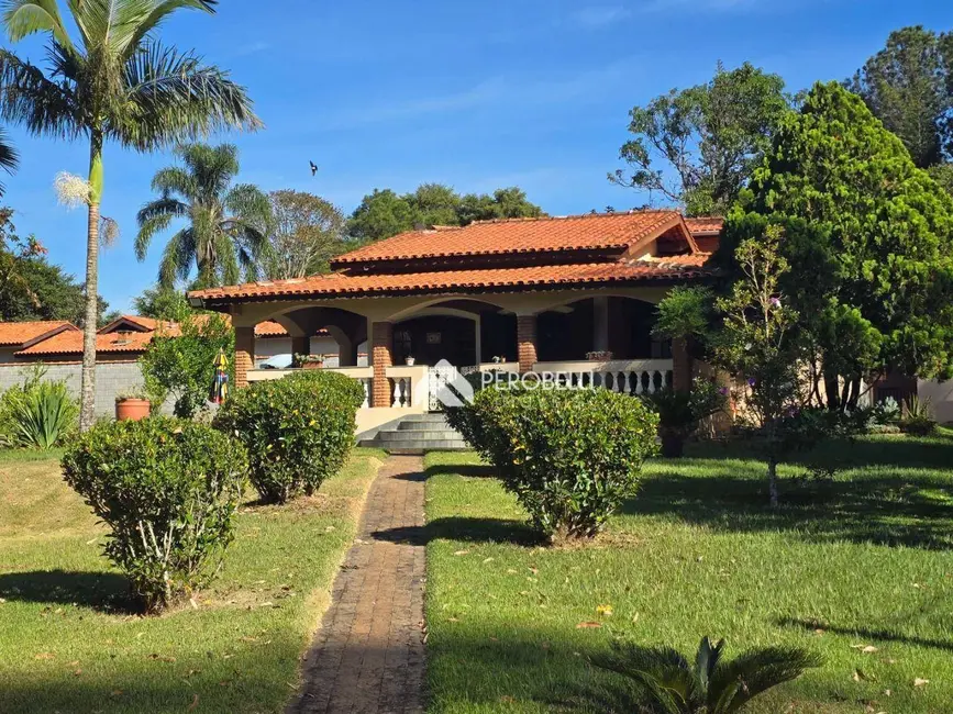 Foto 2 de Chácara com 3 quartos à venda, 2232m2 em Centro, Itatiba - SP