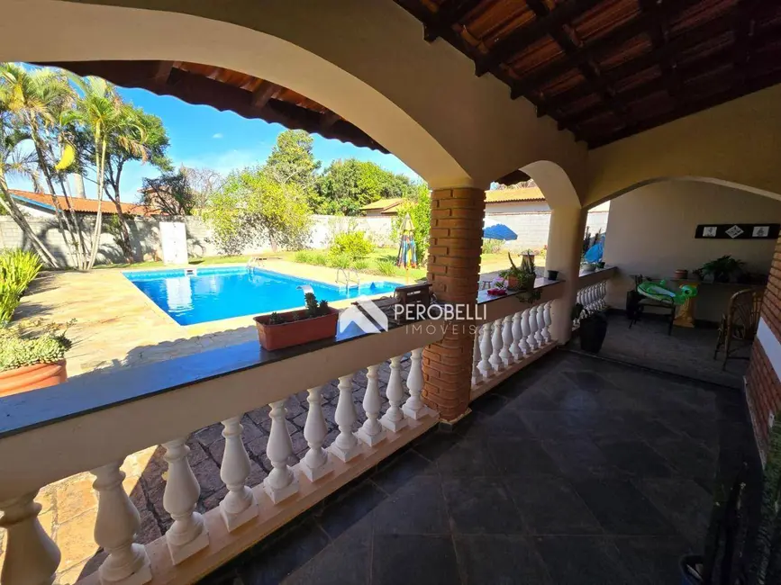 Foto 9 de Chácara com 3 quartos à venda, 2232m2 em Centro, Itatiba - SP