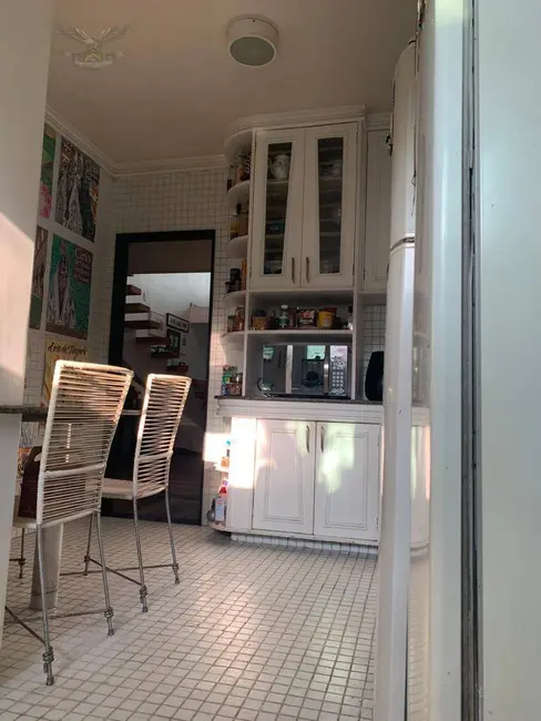 Casa de Condomínio com 5 quartos à venda, 450m2 em Quarenta Horas (Coqueiro), Ananindeua - PA - imagem 8 Foto 8 de Casa de Condomínio com 5 quartos à venda, 450m2 em Quarenta Horas (Coqueiro), Ananindeua - PA