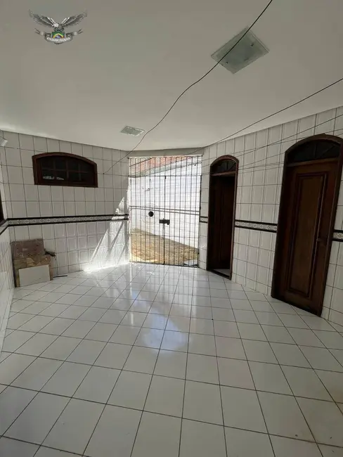 Foto 2 de Casa com 3 quartos à venda, 300m2 em Águas Brancas, Ananindeua - PA