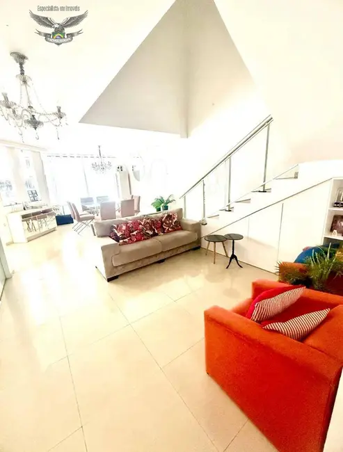 Casa de Condomínio com 4 quartos à venda, 360m2 em Quarenta Horas (Coqueiro), Ananindeua - PA - imagem 5 Foto 5 de Casa de Condomínio com 4 quartos à venda, 360m2 em Quarenta Horas (Coqueiro), Ananindeua - PA