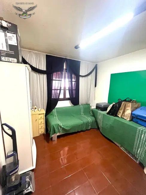 Casa com 2 quartos para alugar, 100m2 em Parque Santo Antônio, Guarulhos - SP - imagem 4 Foto 4 de Casa com 2 quartos para alugar, 100m2 em Parque Santo Antônio, Guarulhos - SP