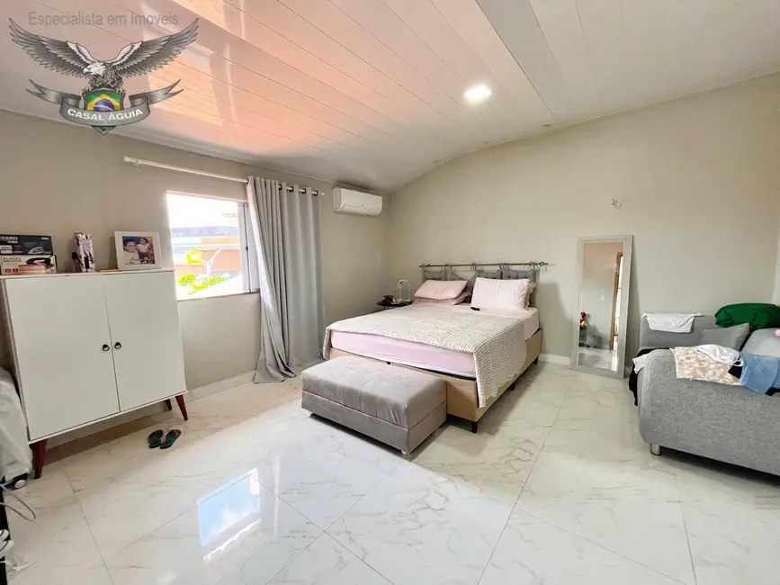 Casa de Condomínio com 5 quartos à venda, 280m2 em Quarenta Horas (Coqueiro), Ananindeua - PA - imagem 1 Foto 1 de Casa de Condomínio com 5 quartos à venda, 280m2 em Quarenta Horas (Coqueiro), Ananindeua - PA