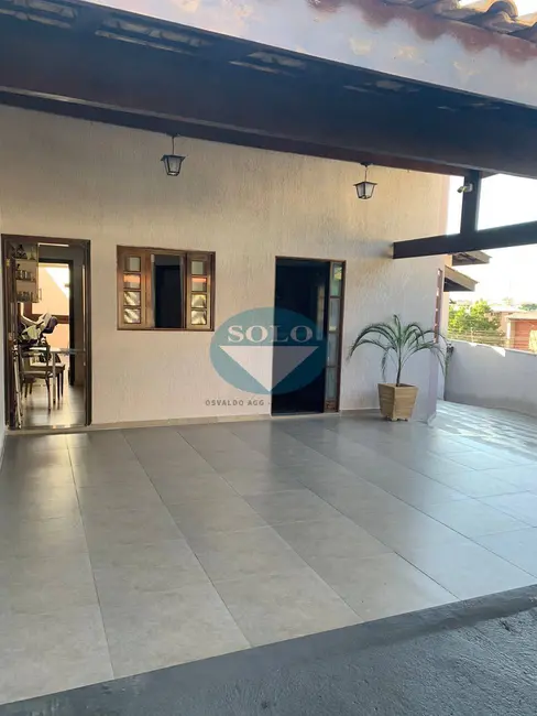 Casa com 3 quartos à venda, 208m2 em Vila Nova Jundiainópolis, Jundiai - SP - imagem 3 Foto 3 de Casa com 3 quartos à venda, 208m2 em Vila Nova Jundiainópolis, Jundiai - SP