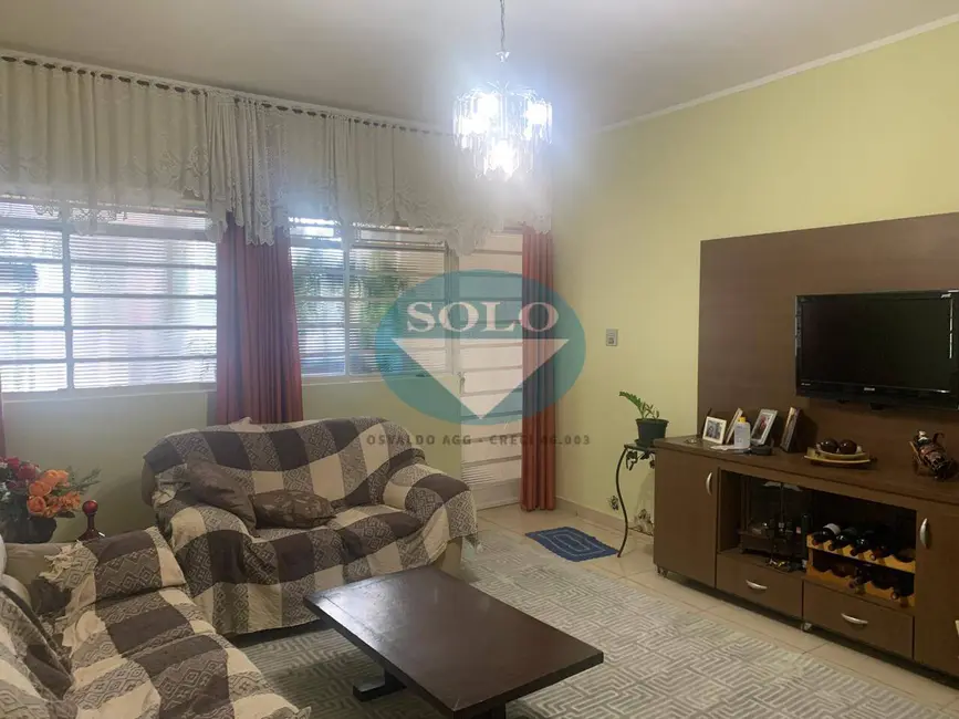 Foto 3 de Casa com 4 quartos para alugar, 120m2 em Jardim Paris, Jundiai - SP